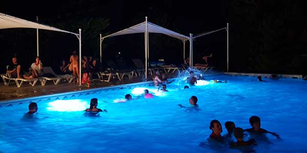 piscine camping Fontisson nuit
